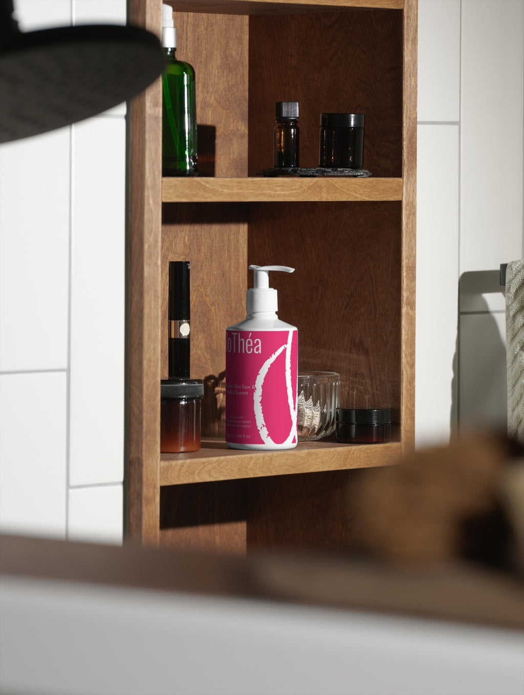 Sensitive Skin Face & Body Cleanser - FloThéa Organics