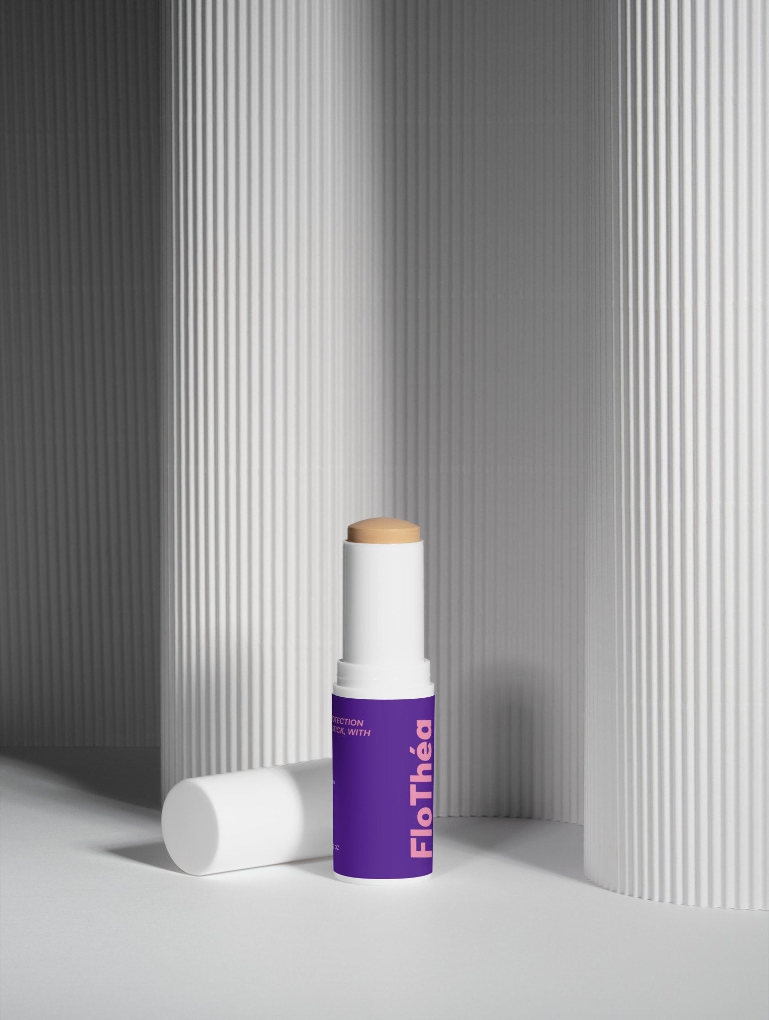 Sun Protection SPF50 Stick, with tint - FloThéa Organics